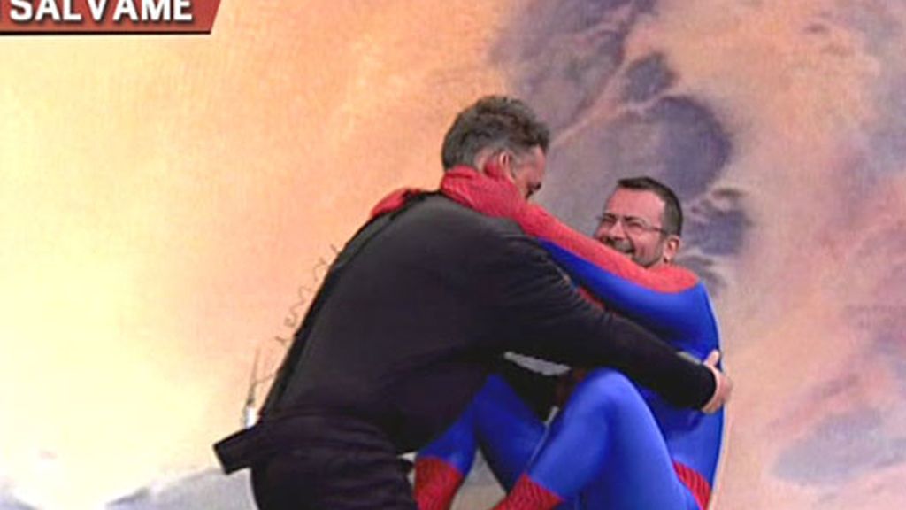 Los héroes de Sálvame surcan el cielo