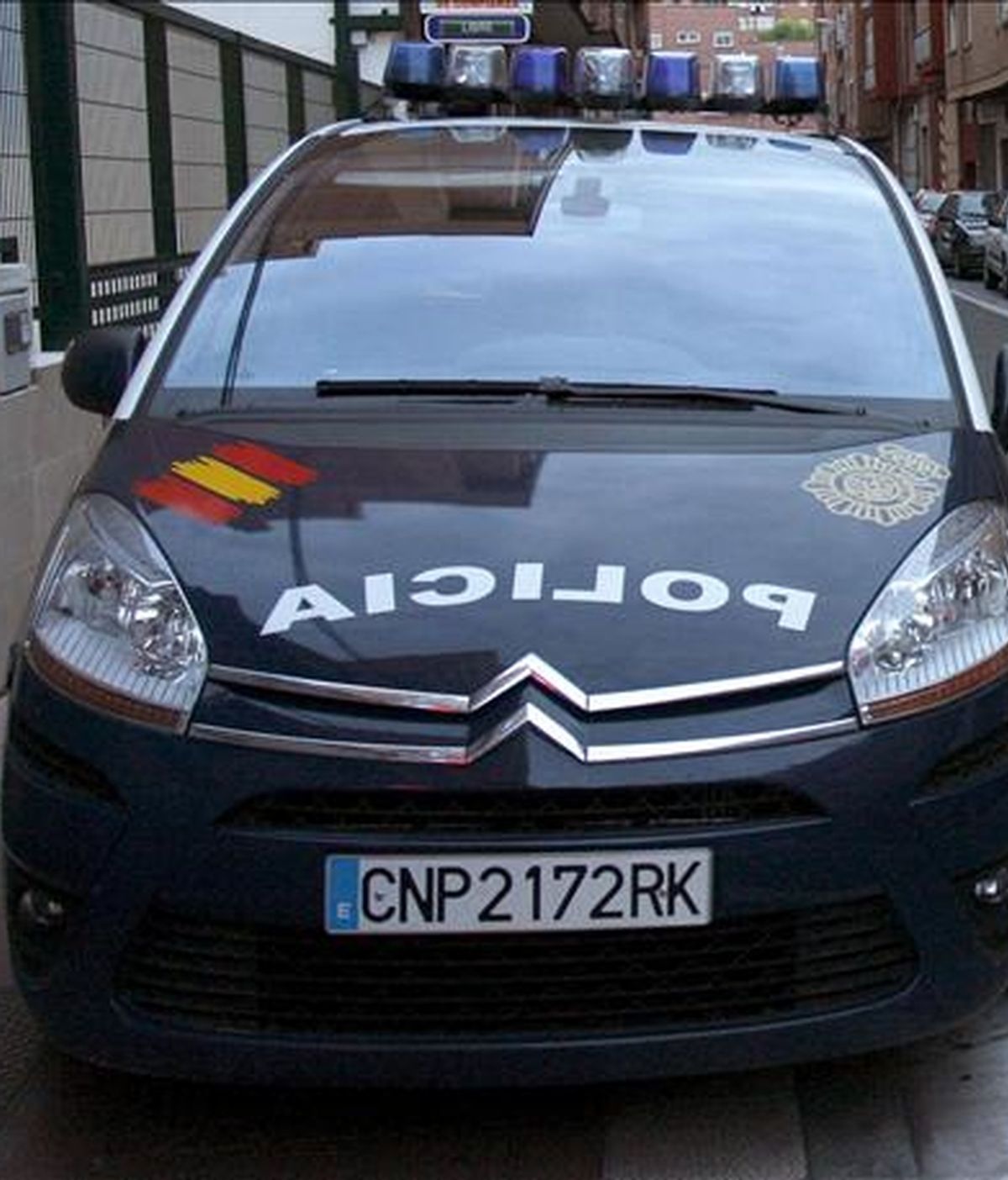Un coche de Policía en un suceso en Valladolid. EFE/Archivo