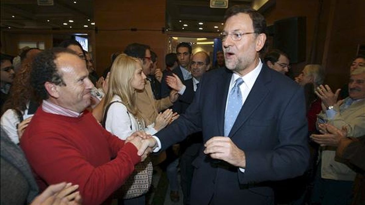 El presidente nacional del PP, Mariano Rajoy, participó hoy en Salamanca en una convención regional del PP de Castilla y León, en la que también intervino Juan Vicente Herrera, que dirige el partido y el Gobierno regional. EFE