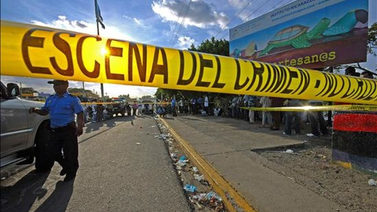 "El reporte horrendo y triste es que se encontró el niño, pero se encontró sin vida", dijo a periodistas el fiscal general de Colombia, Mario Iguarán. EFE/Archivo