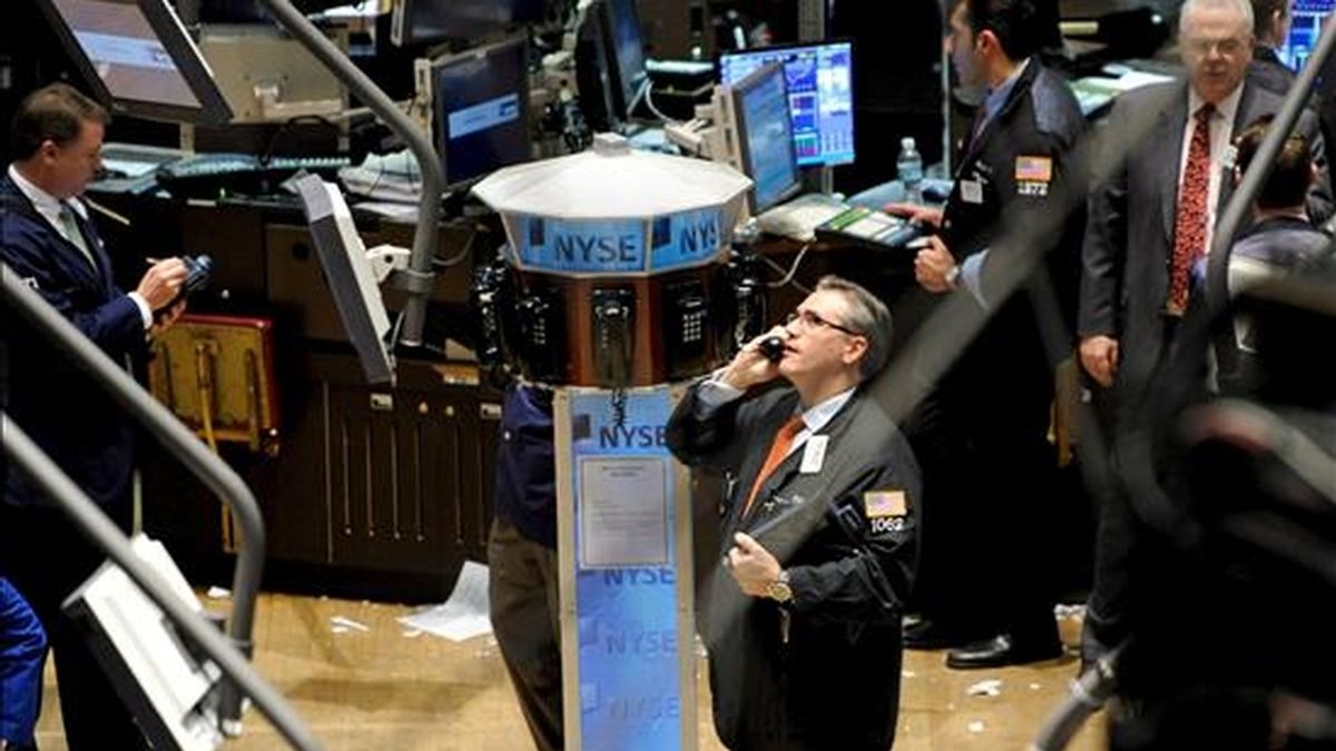 El Dow Jones cedió 9,72 puntos y quedó en los 8.270,87 enteros. EFE/Archivo