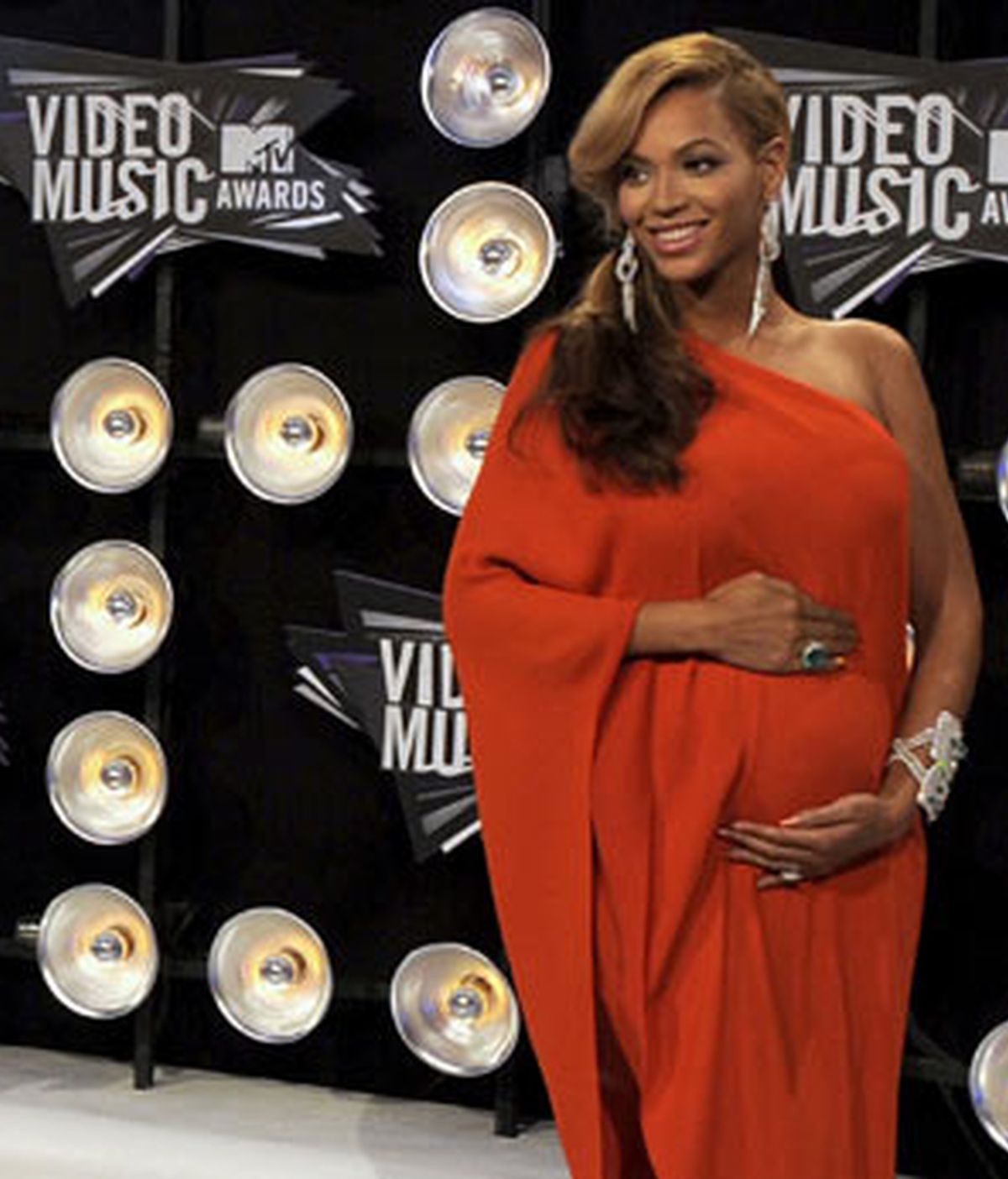 La cantante anunció su embarazo durante la gala de los MTV FOTO: GTRES