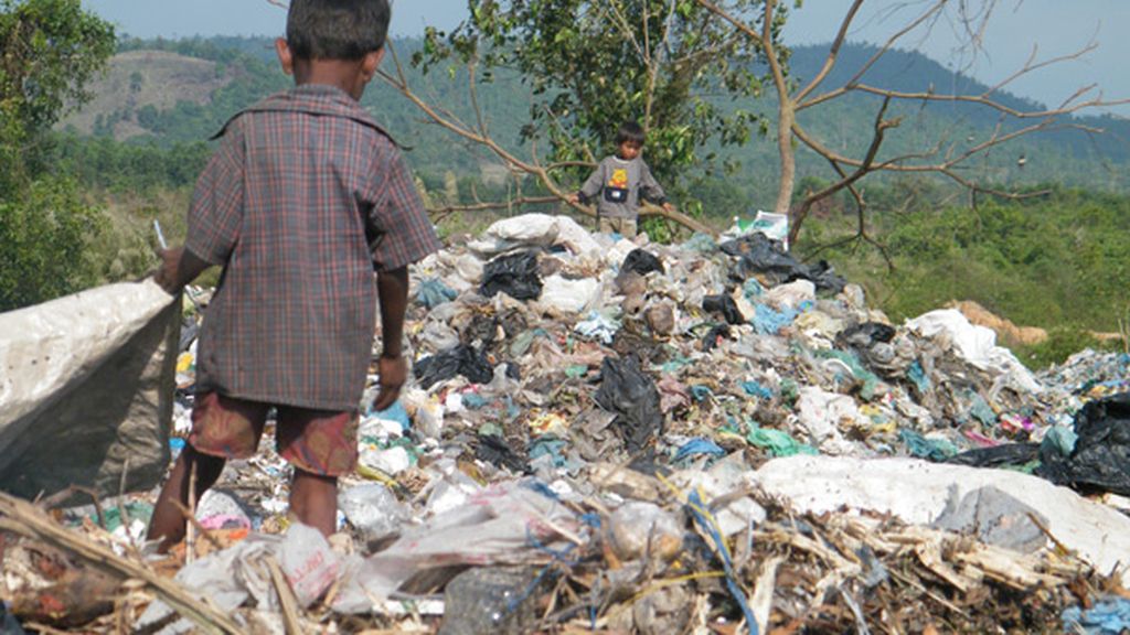 Vidas en la basura