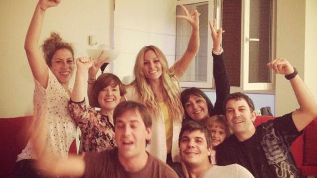 Edurne con sus primos