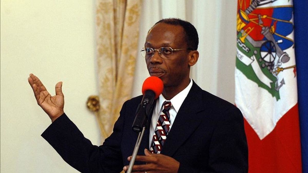 Los partidarios de Jean-Bertrand Aristide han realizado desde hace unas semanas manifestaciones y concentraciones frente a oficinas públicas para exigir un pasaporte diplomático para el exgobernante. EFE/Archivo Los partidarios de Jean-Bertrand Aristide han realizado desde hace unas semanas manifestaciones y concentraciones frente a oficinas públicas para exigir un pasaporte diplomático para el exgobernante. EFE/Archivo