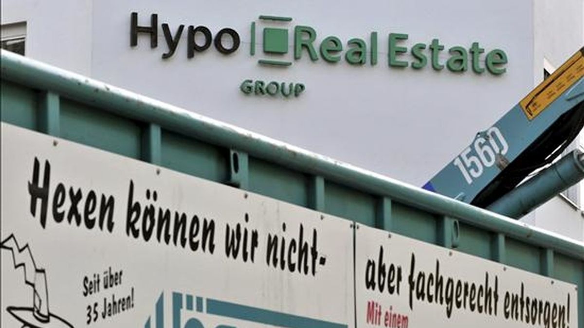 Logotipo del banco Hypo Real Estate en su sede en Múnich, Alemania. EFE/Archivo