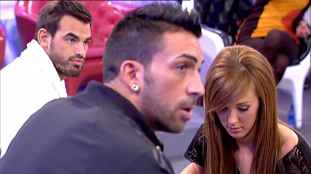 Laura, entre dos amores