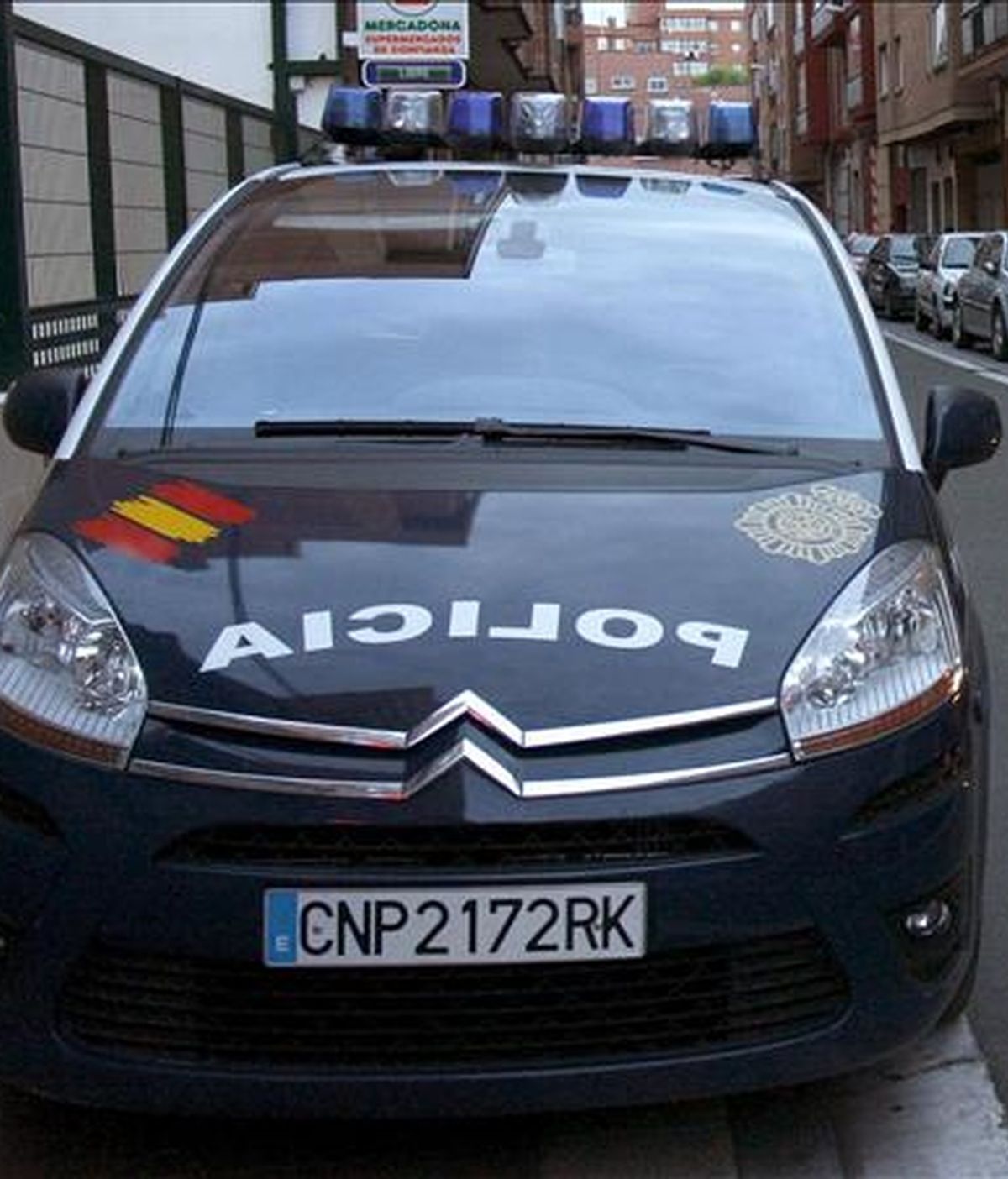 Un coche de la Policía en un suceso. EFE/Archivo