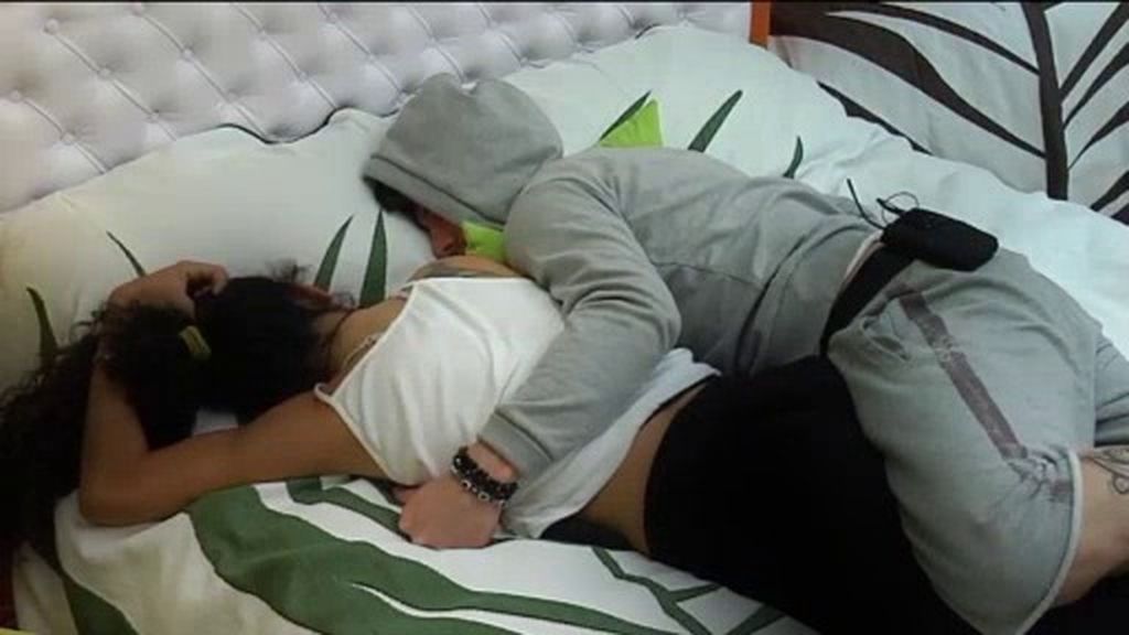 Noemí, a Aless: "No soy una chica fácil"