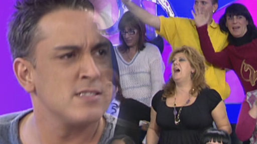 La grada contra Kiko