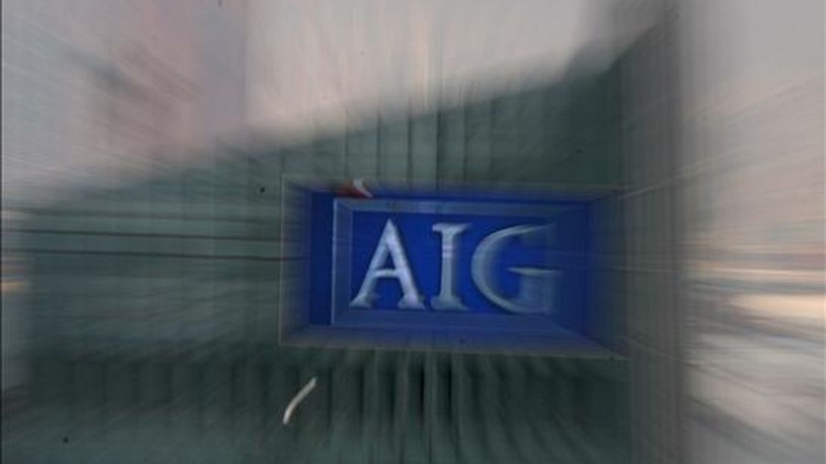Según el acuerdo alcanzado entre ambas entidades, AIG se ha garantizado una opción de venta a la Banque PSA Finance del 2% del capital restante a partir de la segunda quincena de marzo de 2011.