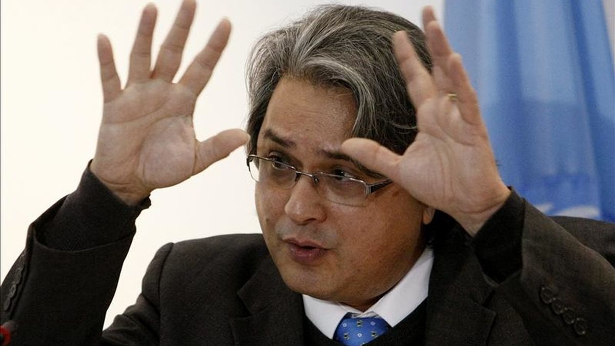 El representante en Colombia del Alto Comisionado de las Naciones Unidas para los Derechos Humanos, Christian Salazar, habla durante la lectura del "Informe de la Alta Comisionada de las Naciones Unidas para los Derechos Humanos sobre la Situación de Derechos Humanos y Derecho Internacional Humanitaro en Colombia", en Bogotá. EFE El representante en Colombia del Alto Comisionado de las Naciones Unidas para los Derechos Humanos, Christian Salazar, habla durante la lectura del "Informe de la Alta Comisionada de las Naciones Unidas para los Derechos Humanos sobre la Situación de Derechos Humanos y Derecho Internacional Humanitaro en Colombia", en Bogotá. EFE