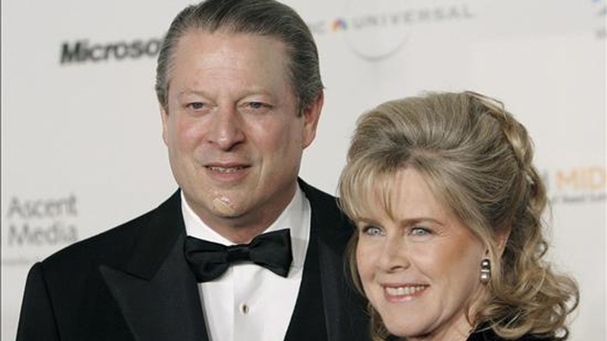 Al Gore, vicepresidente durante el Gobierno de Bill Clinton y premio Nobel de la Paz en 2007, anunció el pasado 1 de junio la separación de mutuo acuerdo de su esposa Tipper, madre de sus cuatro hijos y con la que llevaba casado cuarenta años. EFE/Archivo
