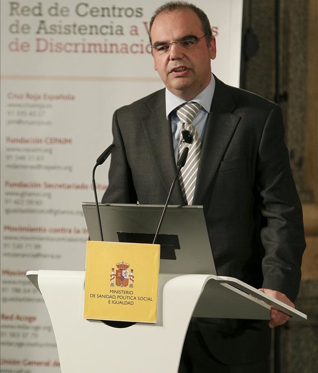 El presidente del Consejo para la Promoción de la Igualdad de Trato y no Discriminación por Origen Racial o Étnico, José Manuel Fresno, durante su intervención en la presentación del informe de la red de centros de asistencia a víctimas de discriminación por origen racial o étnico, hoy en Madrid. EFE El presidente del Consejo para la Promoción de la Igualdad de Trato y no Discriminación por Origen Racial o Étnico, José Manuel Fresno, durante su intervención en la presentación del informe de la red de centros de asistencia a víctimas de discriminación por origen racial o étnico, hoy en Madrid. EFE