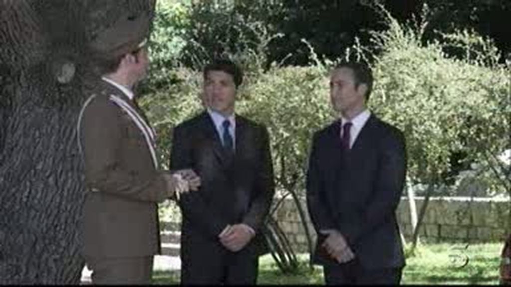 El Rey da su beneplácito al enlace