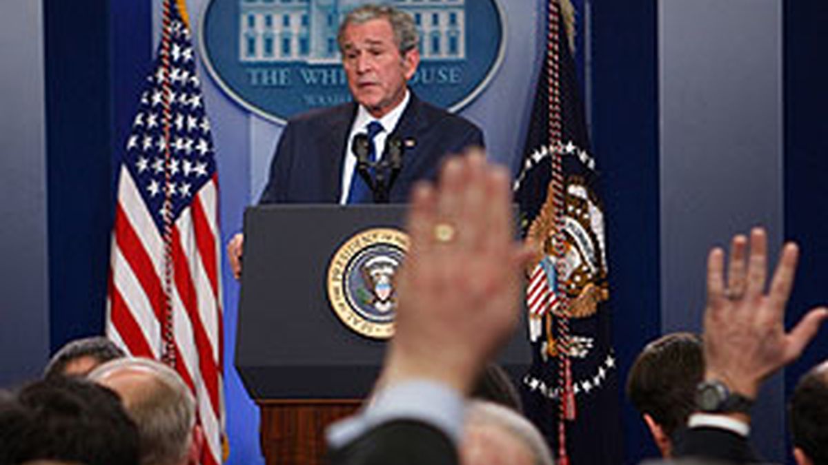 Bush ha dicho que "la mayor amenaza que afronta Obama es un ataque en territorio de EE UU". Video: Atlas