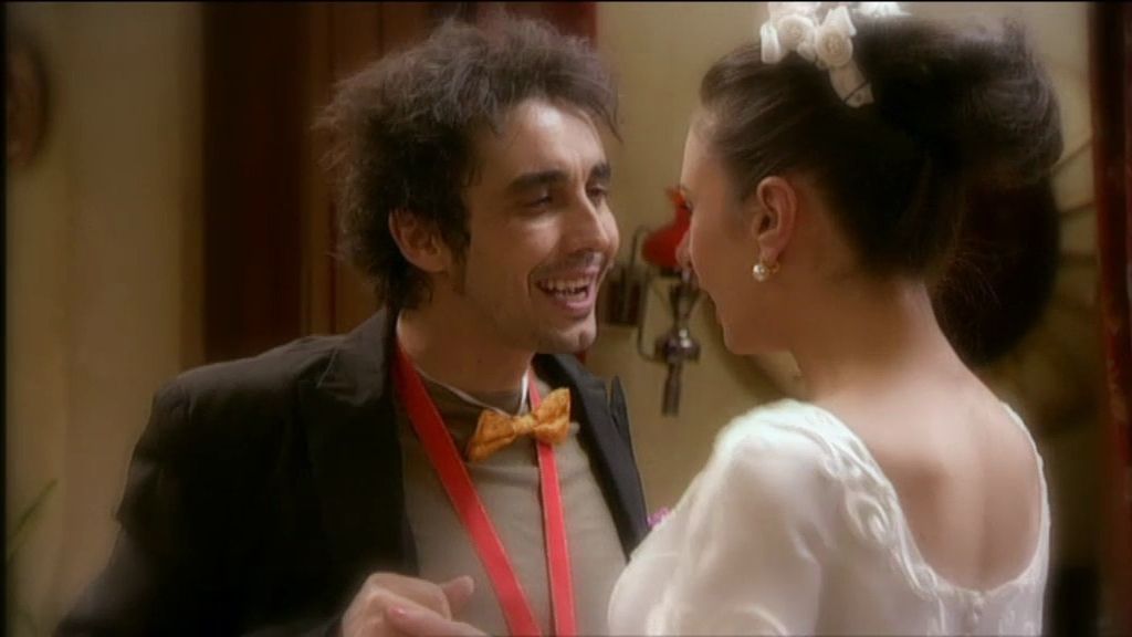 Fidel ayuda a Barajas en su conquista sin saber que su objetivo es Soraya