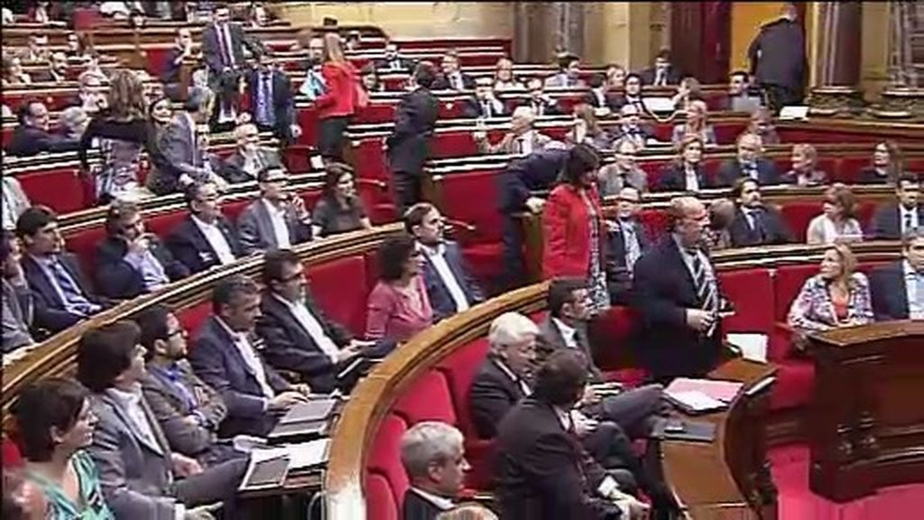 El Parlamento de Cataluña crea una comisión que dé forma al soberanismo