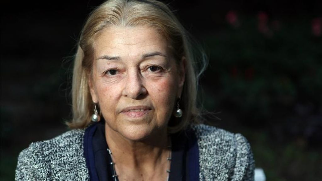 Beatriz de Moura, nacida en Brasil y radicada en España, afirmó que la literatura latinoamericana y la española "nunca se tocaron" porque "lo hispano no cruza el Atlántico, ni siquiera se mezcla en el continente, lo que es una verdadera lástima". EFE/Archivo Beatriz de Moura, nacida en Brasil y radicada en España, afirmó que la literatura latinoamericana y la española "nunca se tocaron" porque "lo hispano no cruza el Atlántico, ni siquiera se mezcla en el continente, lo que es una verdadera lástima". EFE/Archivo
