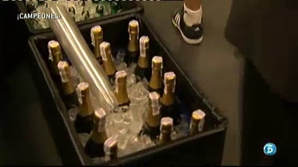 El Príncipe Felipe y Mariano Rajoy, entre otros, felicitaron a La Roja