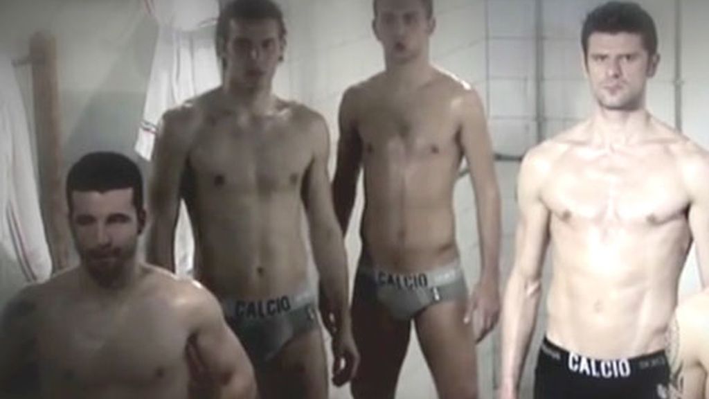 La selección italiana, en calzoncillos