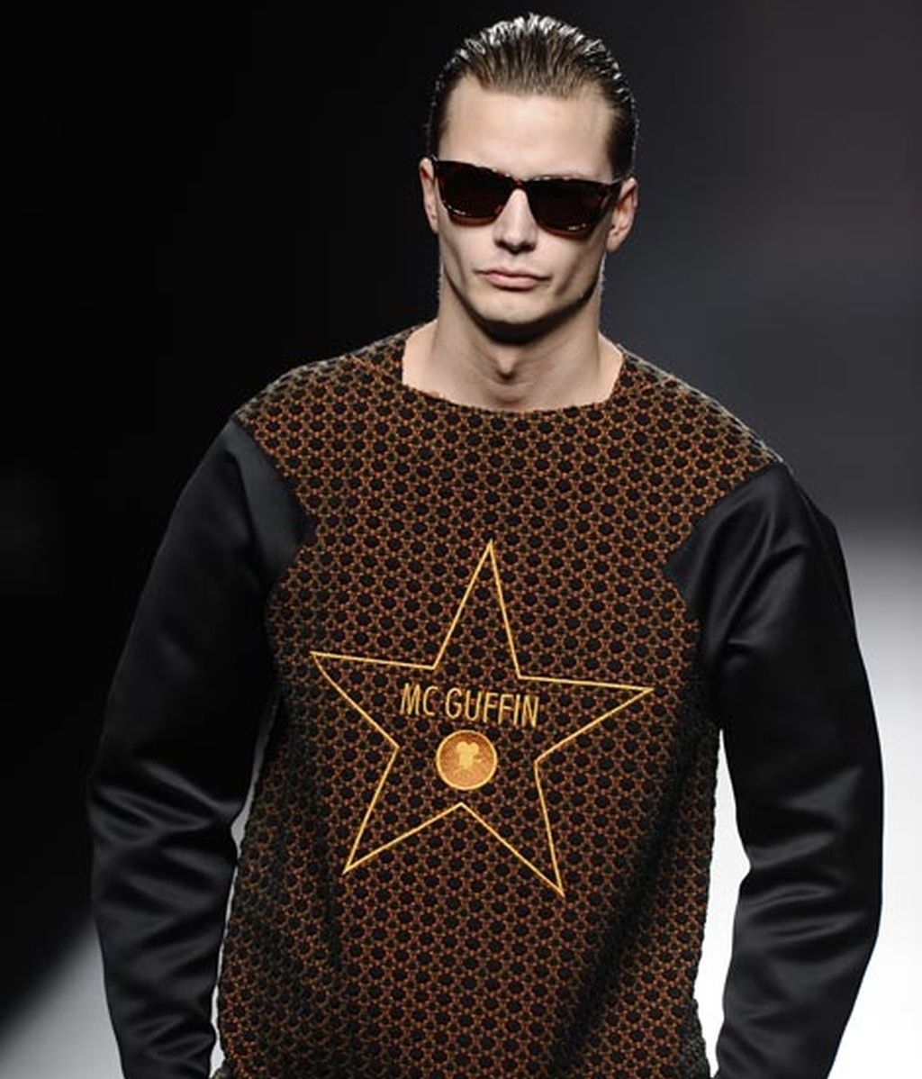 Los abrigos, protagonistas en la primera parte del desfile