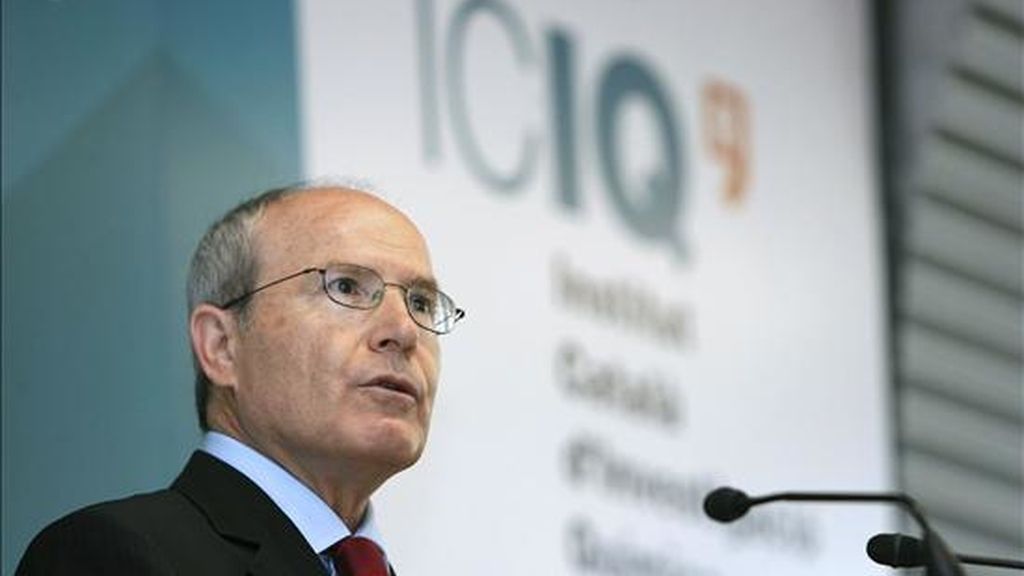 El presidente de la Generalitat de Cataluña, José Montilla, durante su intervención en la inauguración hoy en Tarragona de la segunda fase del ICIQ, un centro de investigación donde colaboran la administración y las empresas. EFE