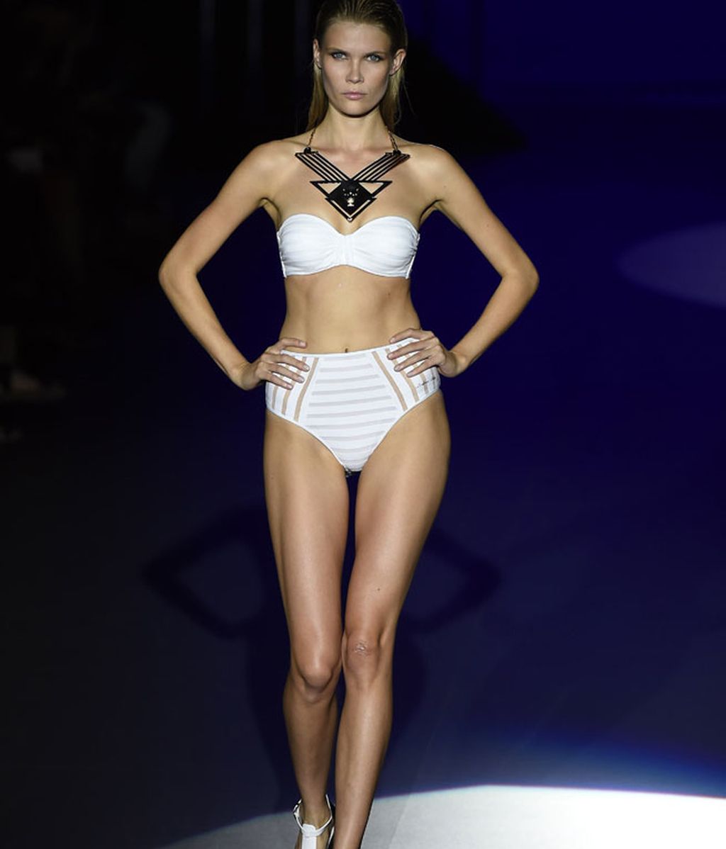 Planos de colores brillantes y grafismos