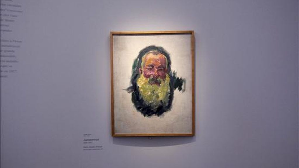 Vista del cuadro "Autorretrato" (1917), de Claude Monet (1840-1926) expuesto en una retrospectiva del pintor francés en el Grand Palais, en París, Francia. La retrospectiva tendrá lugar hasta el 24 de enero de 2011. EFE