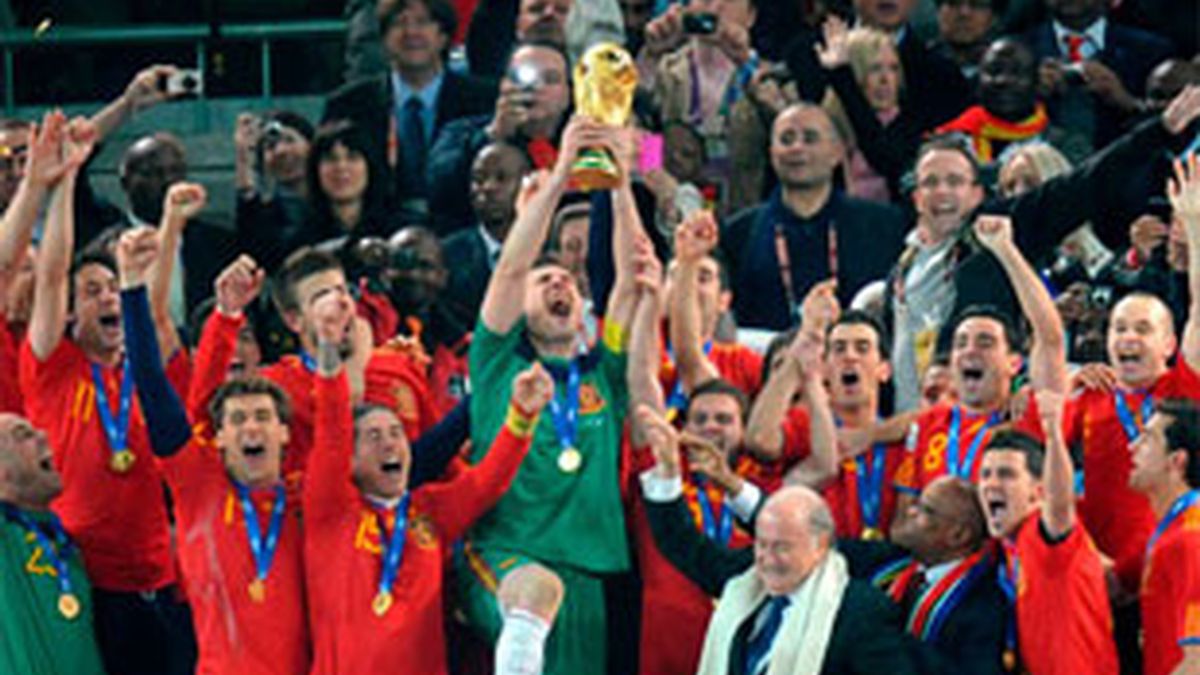 El 90% de los españoles asegura haberse sentido más feliz tras el Mundial. Vídeo: Informativos Telecinco.