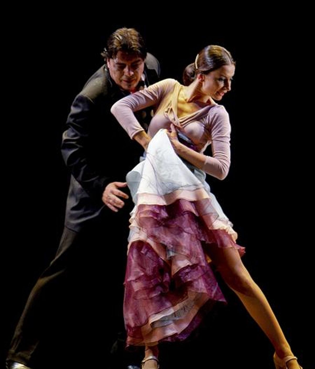 Los bailaores Cecilia Gómez y Antonio Canales durante una actuación. EFE/Archivo