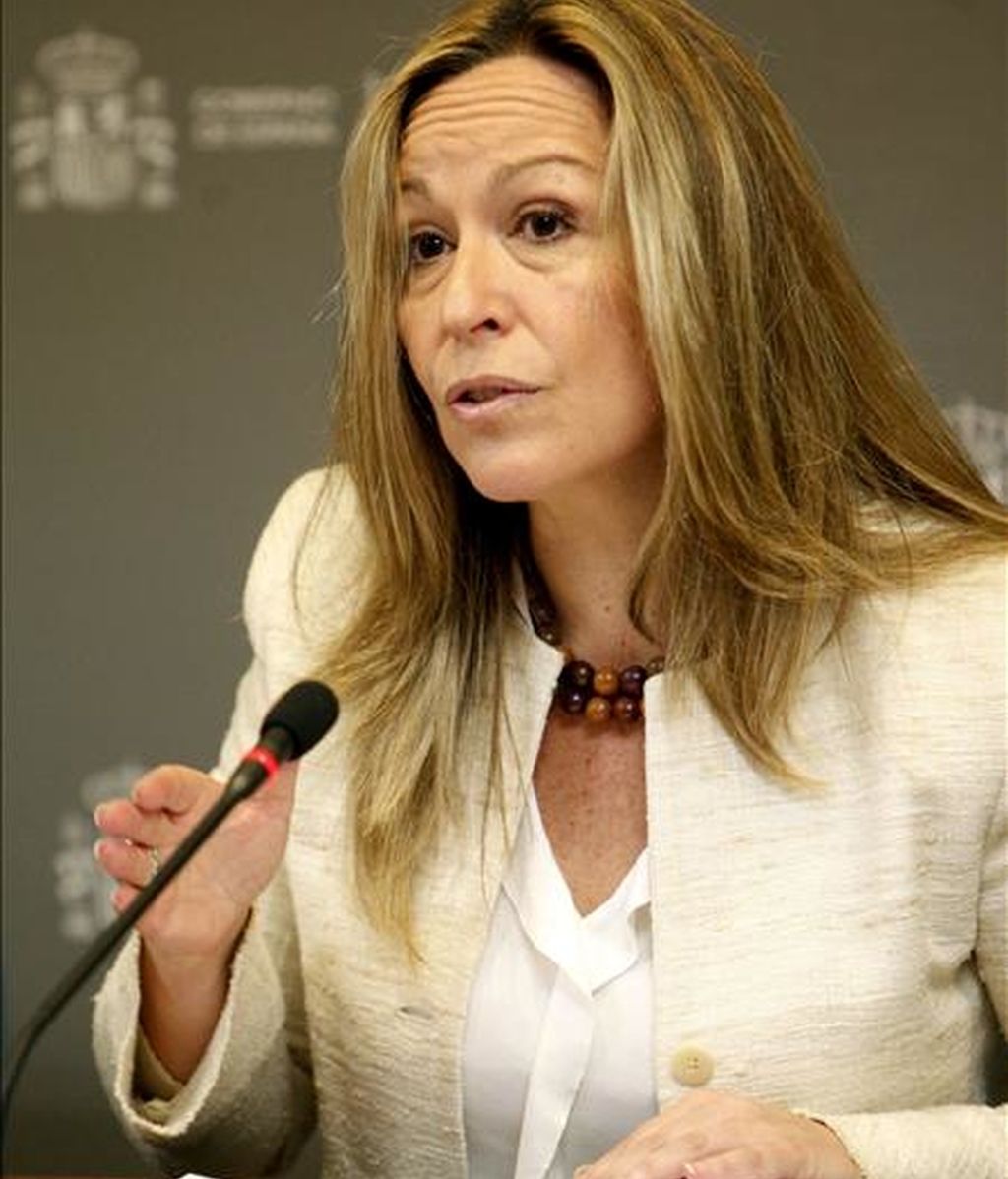 La ministra de Sanidad, Trinidad Jiménez, durante la rueda de prensa que ofreció hoy con motivo del Día Nacional del Donante. EFE La ministra de Sanidad, Trinidad Jiménez, durante la rueda de prensa que ofreció hoy con motivo del Día Nacional del Donante. EFE