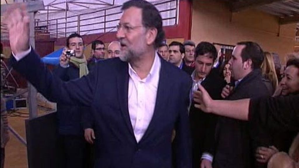 El PP adelanta al PSOE en intención de voto