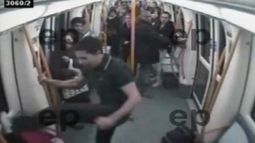 Brutal paliza en el metro de Madrid