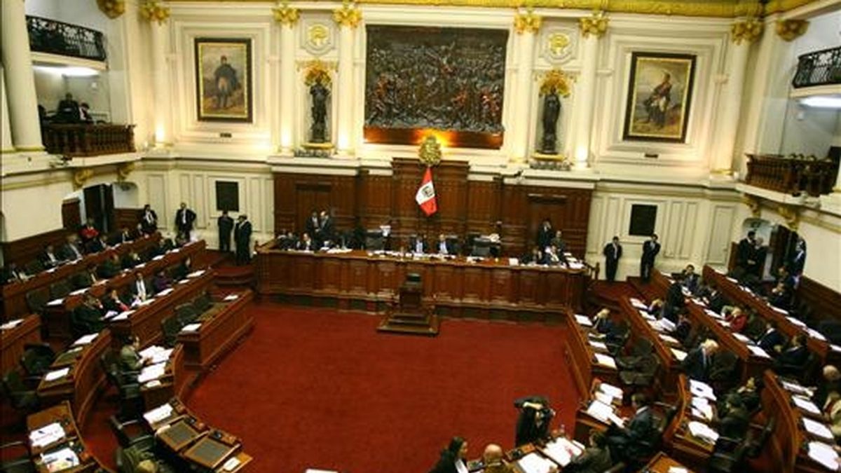 El Congreso de Perú aprobó, este 18 de junio de 2009, la derogatoria de dos leyes rechazadas por las comunidades indígenas del Amazonas por considerarlas lesivas a sus derechos. EFE