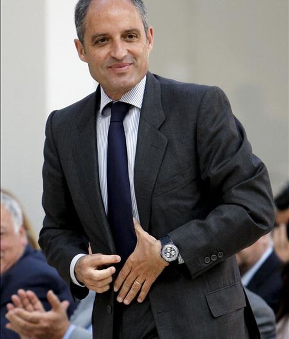 El presidente de la Generalitat, Francisco Camps, durante la inauguración de la Jornada "Figuras de Calidad de la Comunidad Valenciana y su Implantación en el Territorio". EFE