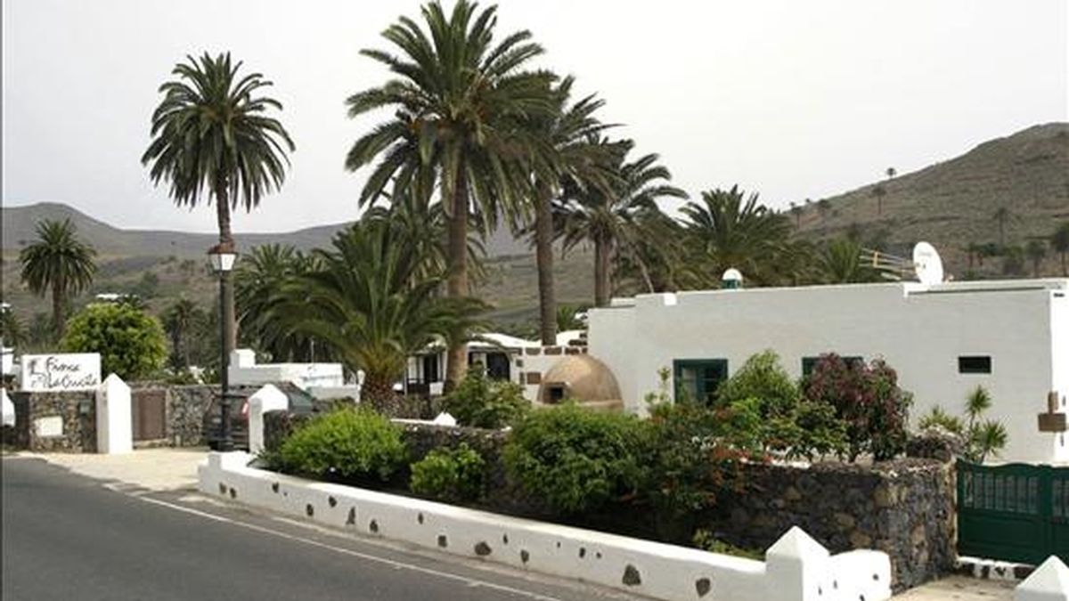 Vista de una casa rural del pueblo de Haría (Lanzarote). EFE/Archivo
