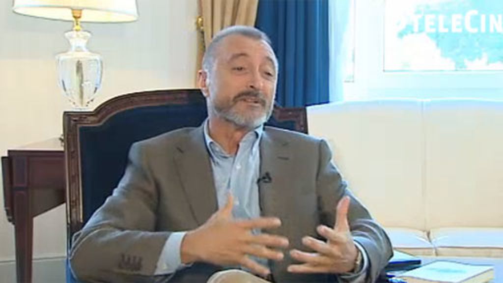 Reverte desenfunda novela