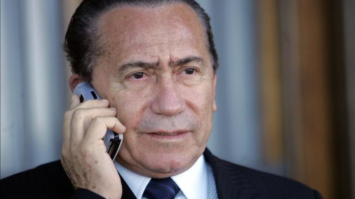 "Estamos en consonancia con la gran mayoría de los países del mundo. No existe otro sistema de orden político más justo que el democrático", afirmó a periodistas el general retirado Lino Oviedo, uno de los cabecillas de la rebelión. EFE/Archivo "Estamos en consonancia con la gran mayoría de los países del mundo. No existe otro sistema de orden político más justo que el democrático", afirmó a periodistas el general retirado Lino Oviedo, uno de los cabecillas de la rebelión. EFE/Archivo