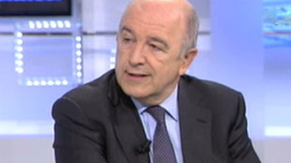El Comisario de Asuntos Económicos de la Unión Europea, Joaquín Almunia, en el Informativo Matinal. Vídeo: Informativos Telecinco. El Comisario de Asuntos Económicos de la Unión Europea, Joaquín Almunia, en el Informativo Matinal. Vídeo: Informativos Telecinco.
