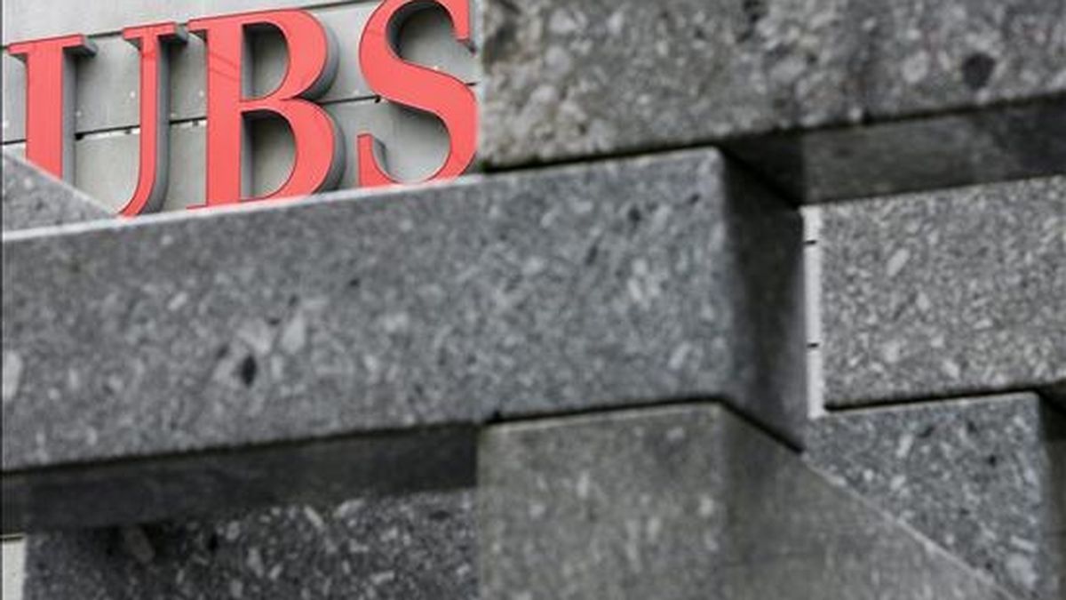 El Tribunal Administrativo Federal (TAF) de Suiza autorizó hoy oficialmente la entrega a Estados Unidos de los datos de 4.450 cuentas bancarias que ciudadanos estadounidenses sospechosos de fraude fiscal tienen en la entidad suiza UBS. EFE/Archivo
