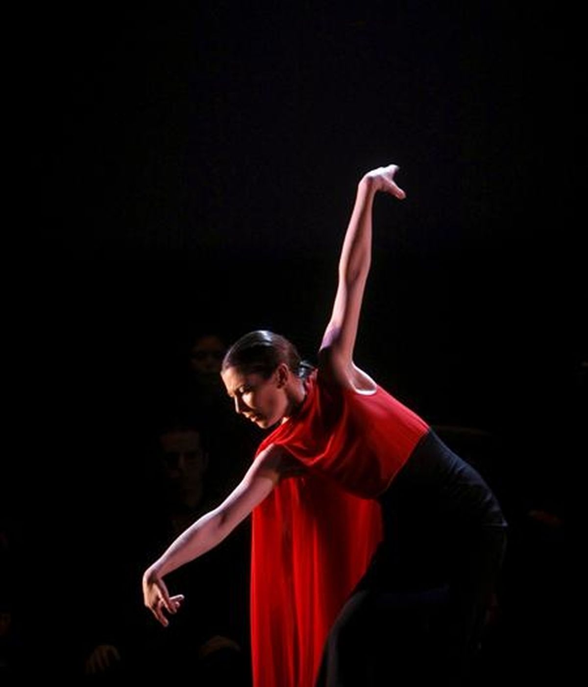 La bailaora y coreógrafa Sara Baras durante la presentación de su espectáculo "Carmen", hoy en el Teatro Lope de Vega de Madrid. EFE