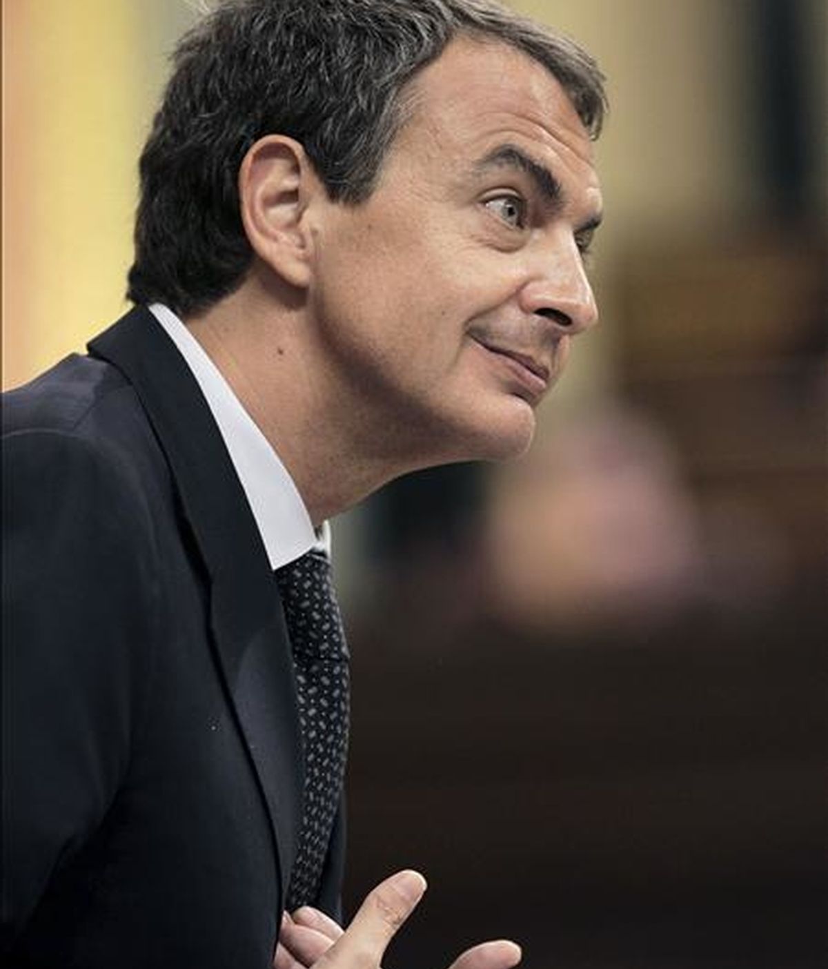 El presidente del Gobierno, José Luis Rodríguez Zapatero, durante el debate sobre el estado de la nación que se celebra hoy en el Congreso de los Diputados, en Madrid. EFE
