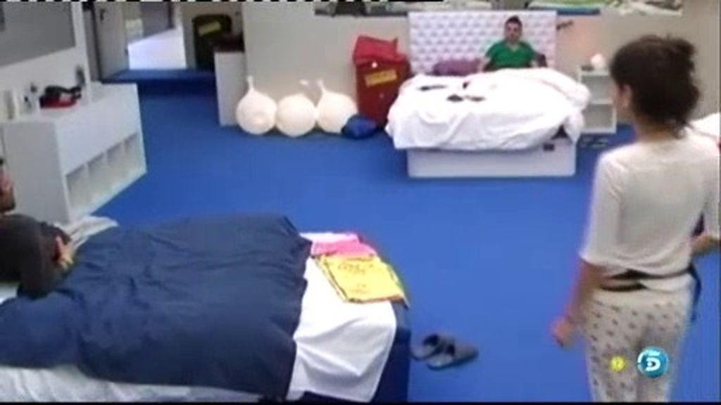 Hugo y María, bromas y miraditas