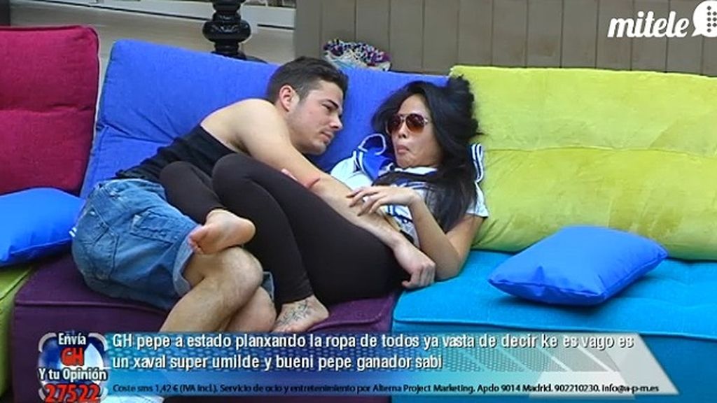 Se han pasado media mañana tumbados en el sofá