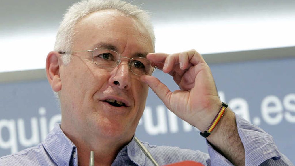 El resto de partidos se rebelan contra PP y PSOE