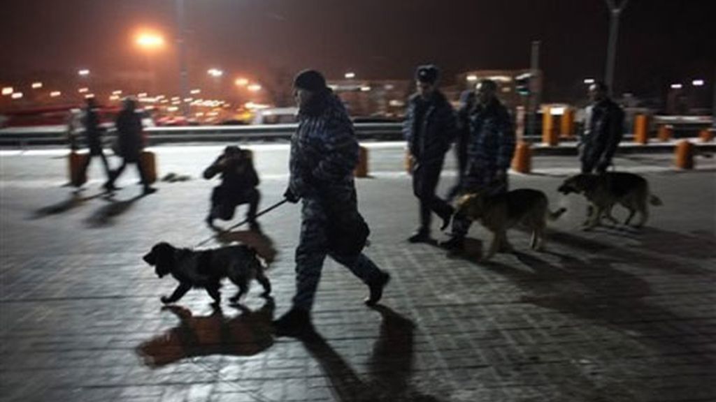 EN BUSCA DE EXPLOSIVOS