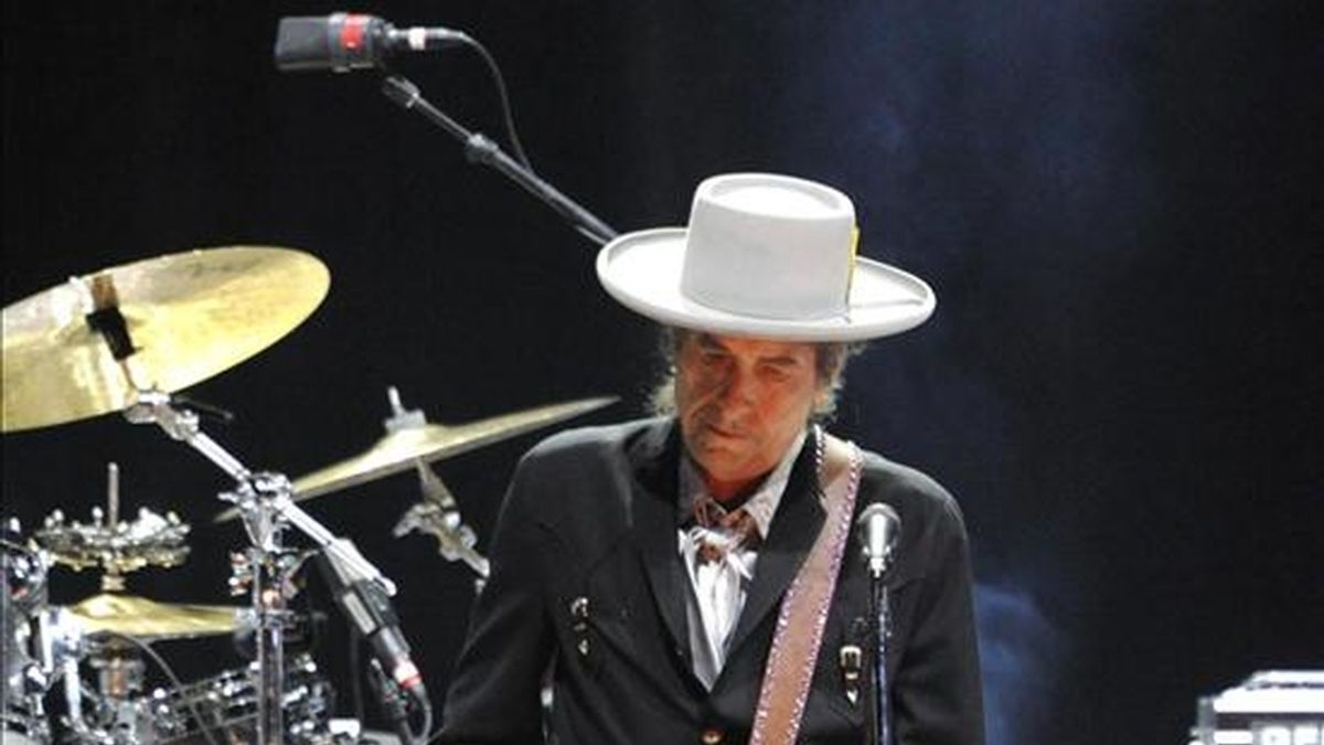 Bob Dylan demuestra que sabe como adaparse a los nuevos tiempos. Vídeo: ATLAS