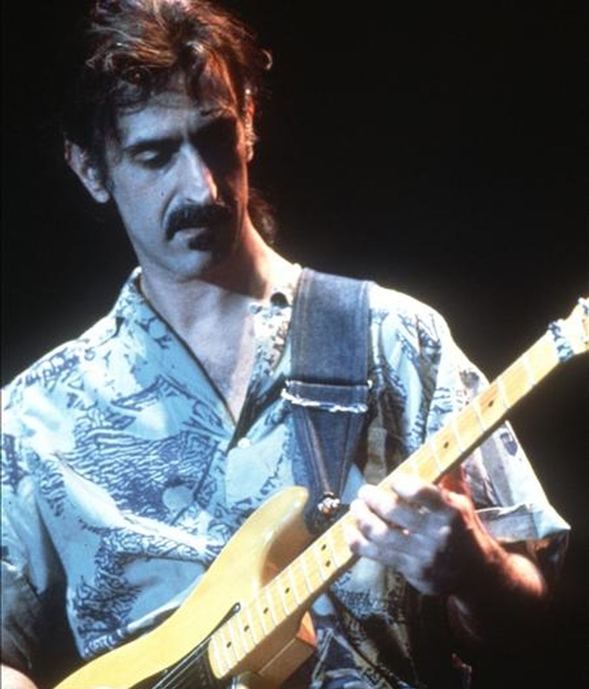 Fotografía del guitarrista, cantante y productor Frank Zappa. EFE/Archivo