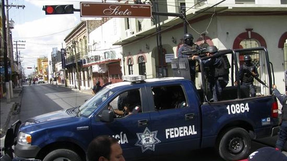 En la imagen, un vehículo de la Policía Federal durante un patrullaje en Matamoros, estado de Tamaulipas (México). EFE/Archivo